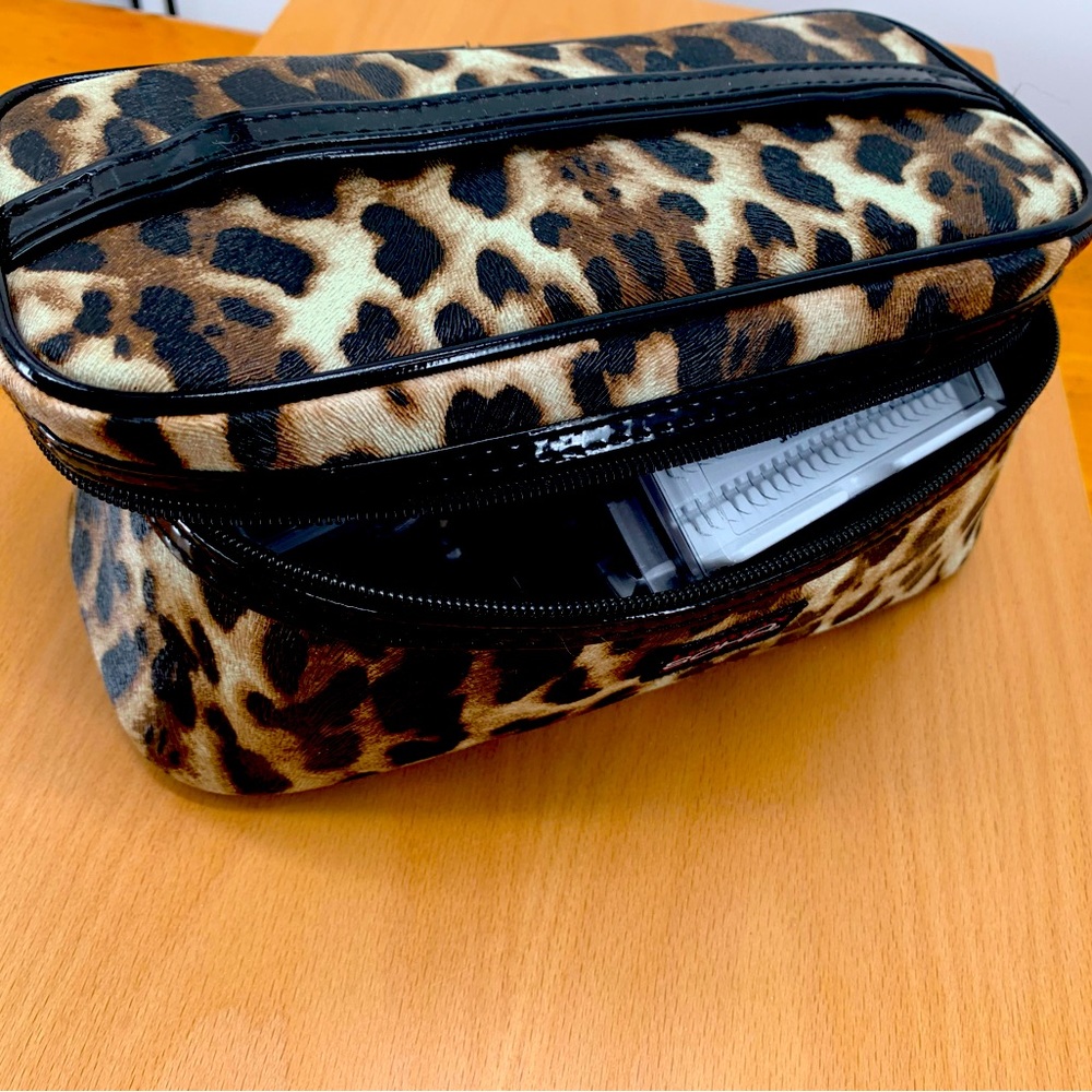 Makeup case and eyelash/glue assortment